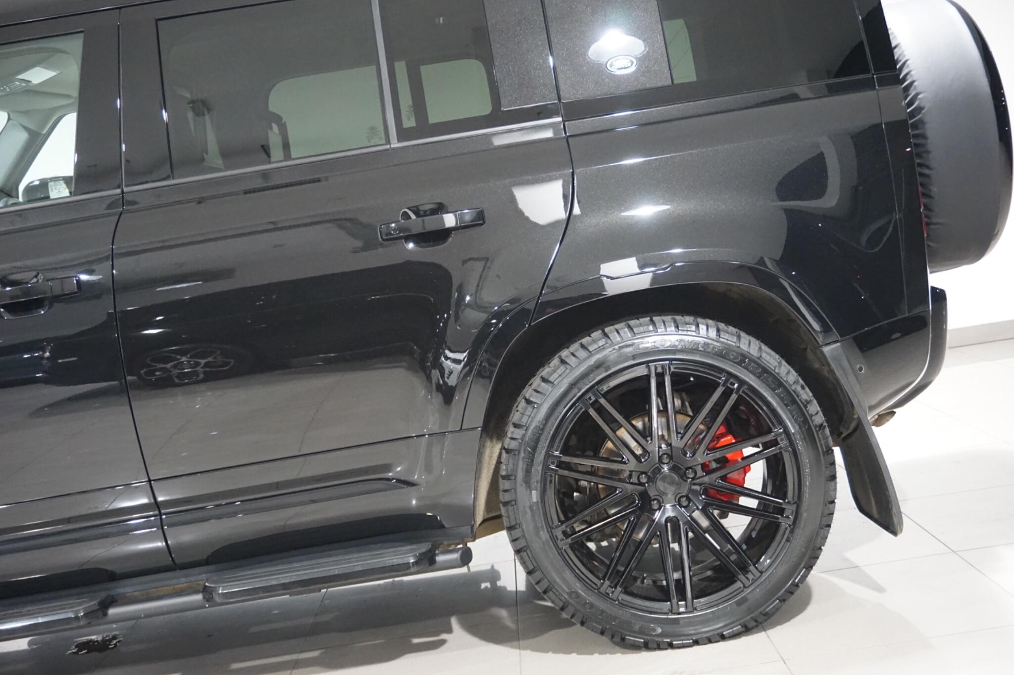 Land Rover Defender 110 3.0 D250 MHEV XS Edition SUV 5dr Diesel Auto 4WD Euro 6 (s/s) (250 ps)